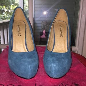 Estephanie Platform Pump in Teal